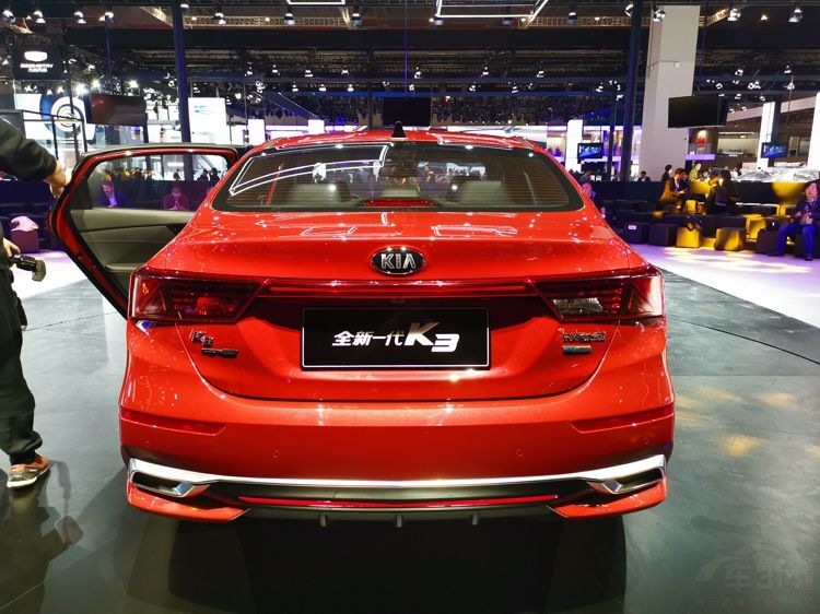 起亚全新K3亮相 起亚全新K3亮相