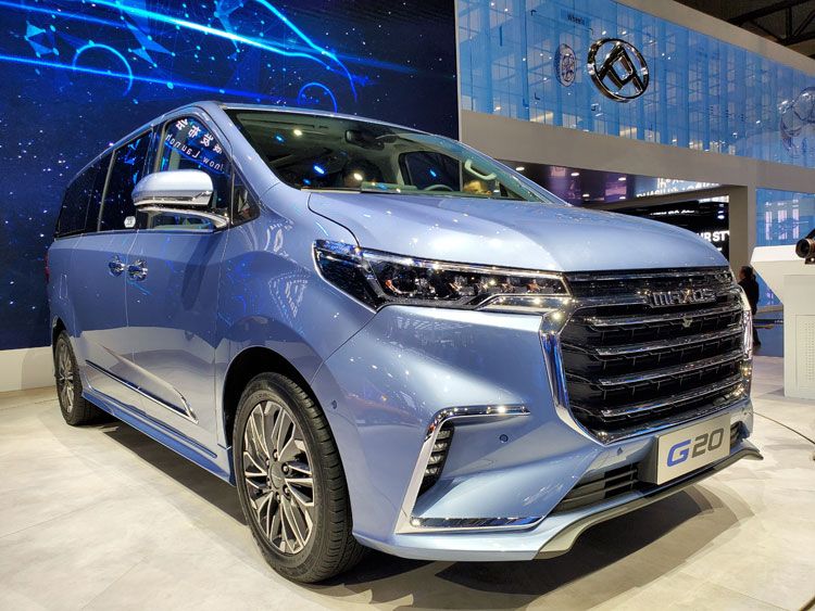 上汽大通真会玩:换代车改名 就成了全新车 上汽大通真会玩:换代车改名 就成了全新车