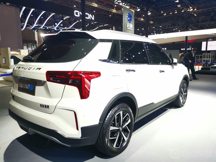 启辰T60 EV亮相上海车展 真是丑到一定境界了 启辰T60 EV亮相上海车展 真是丑到一定境界了