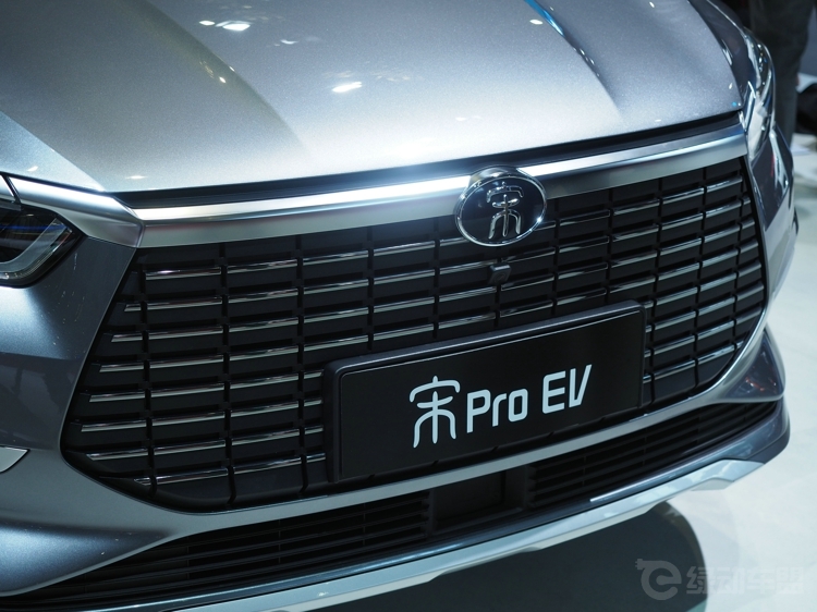 ����ֵ�͸�����ȫ��ӵ�У����ǵ���Pro EV