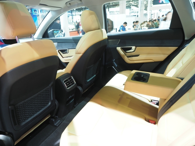 ����ֵ�͸�����ȫ��ӵ�У����ǵ���Pro EV