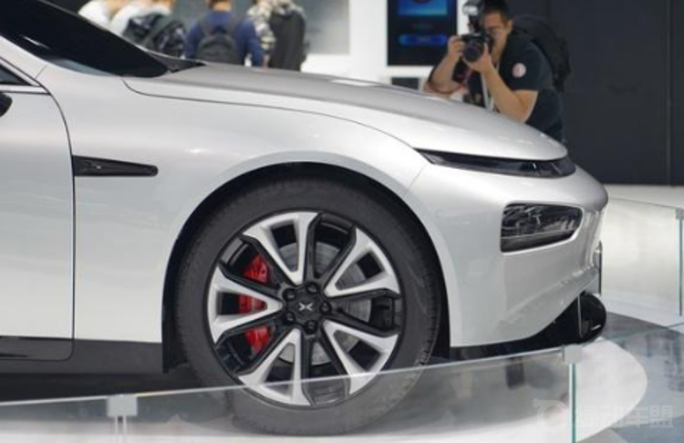 四门轿跑小鹏P7 为您带来全新科幻座驾 四门轿跑小鹏P7 为您带来全新科幻座驾