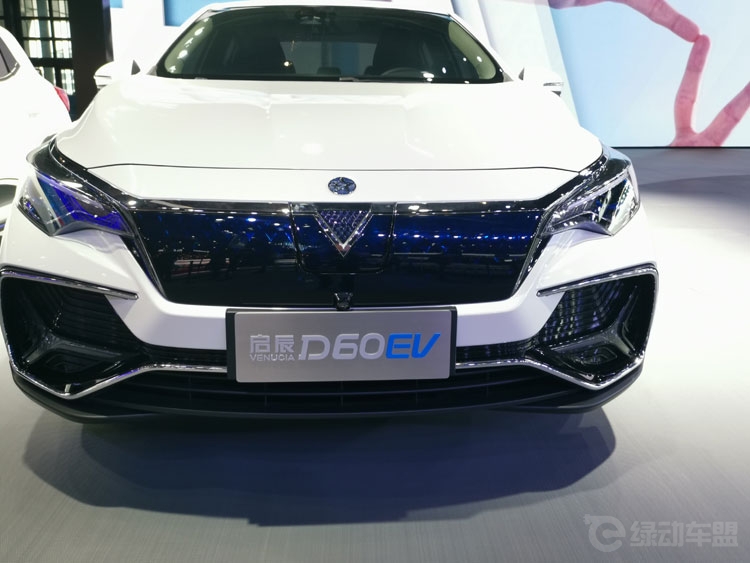 启辰D60 EV亮相上海车展车展 非主流版轩逸 启辰D60 EV亮相上海车展车展 非主流版轩逸