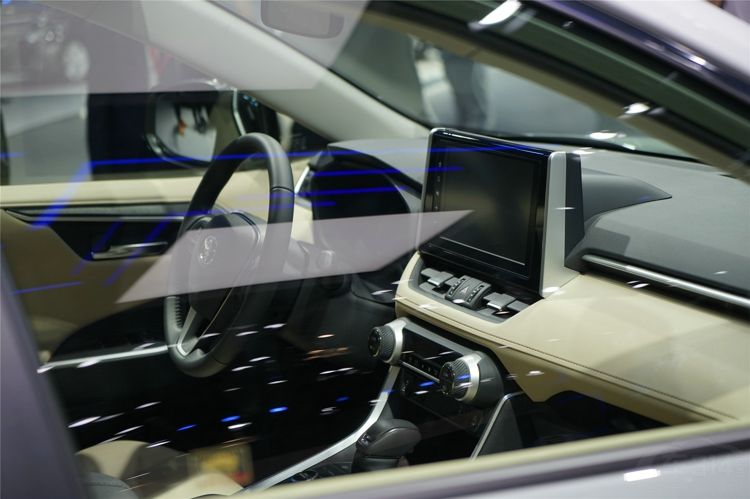 ȫ��RAV4�����Ϻ���չ