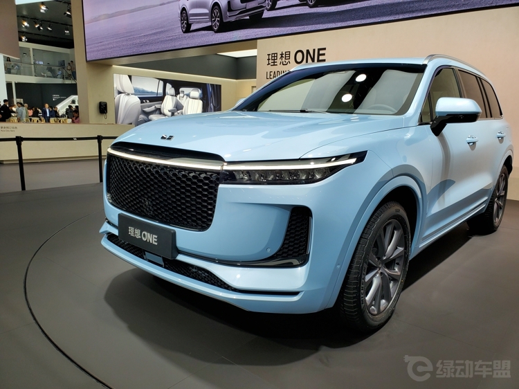 ��������32.8��Ԫ ��̨����ONE���Ķ���