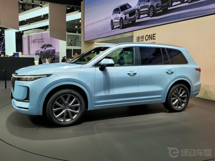 ��������32.8��Ԫ ��̨����ONE���Ķ���