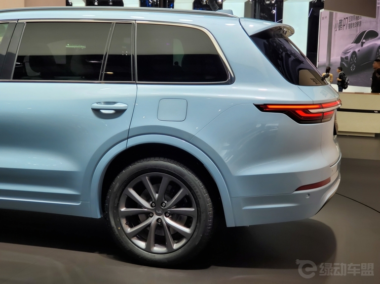 ��������32.8��Ԫ ��̨����ONE���Ķ���