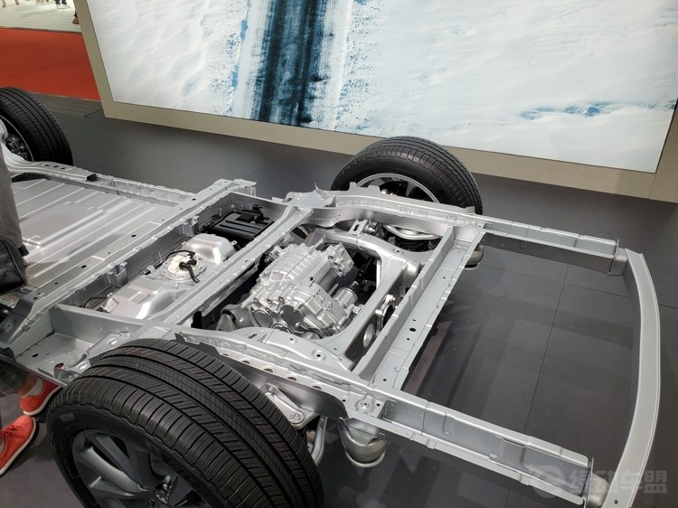 ��������32.8��Ԫ ��̨����ONE���Ķ���