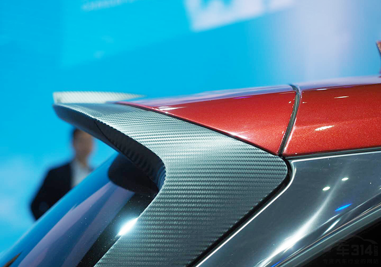 �Ϻ���չ�ذ�SUV�̵㣬����SUV���и��ˣ�