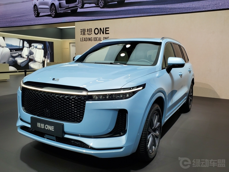 �Ϻ���չ�쳵������ ˭��δ�����������ӣ�