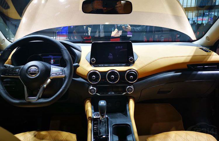 �°�����ֵ���ڴ���ʮ���³� ��һ�����MPV