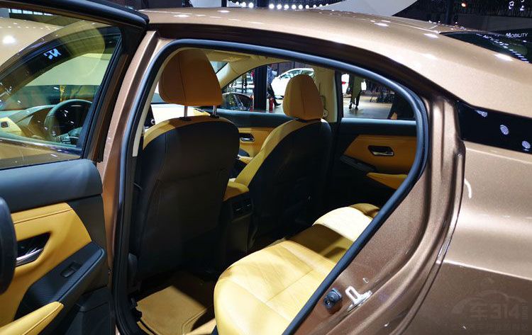 �Ϻ���չ������A������˭�����ʺϼ��ã�