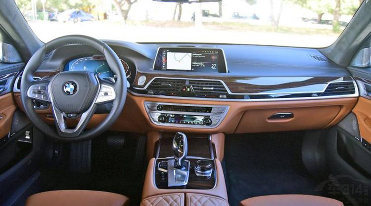 ����ȫ��SUV������ĩ���е��ذ��³��̵�