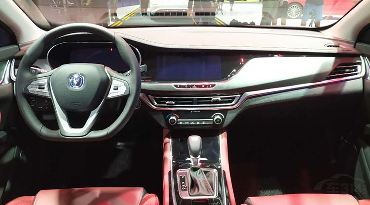 �°�����ֵ���ڴ��Ľγ�������4��͹���