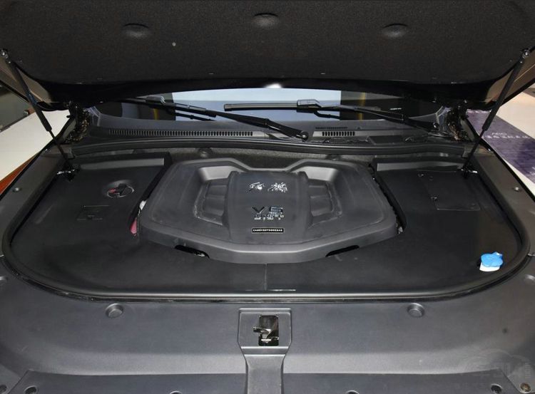 中国首款中大型豪华SUV红旗HS7上市 中国首款中大型豪华SUV红旗HS7上市