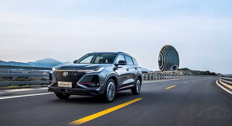 三屏联动/蓝鲸2.0T! 三屏联动/蓝鲸2.0T!