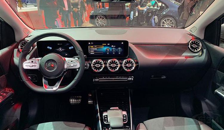 �ɶ���չ��ǰ��