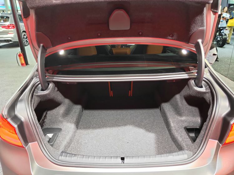 ��ټ���3.3��