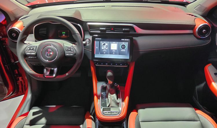 ����С��SUV�����ڽ�������