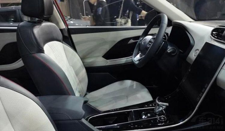 ����С��SUV�����ڽ�������