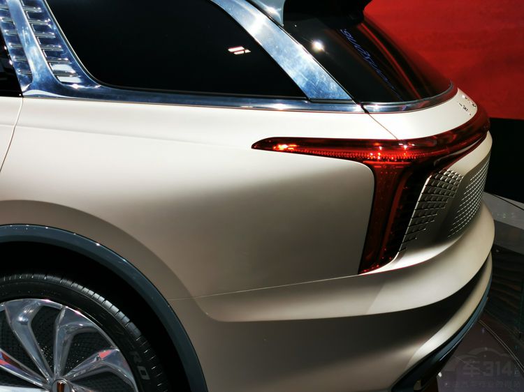SUV