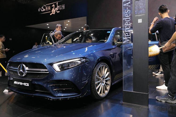 ׿AMG  30040