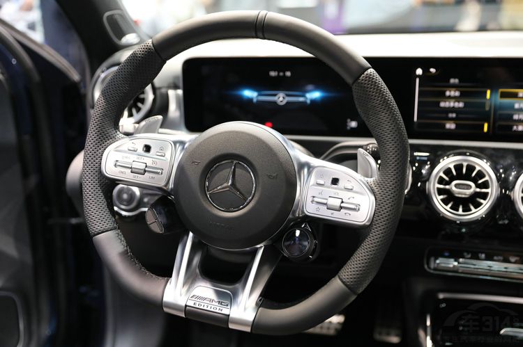 ׿AMG  30040