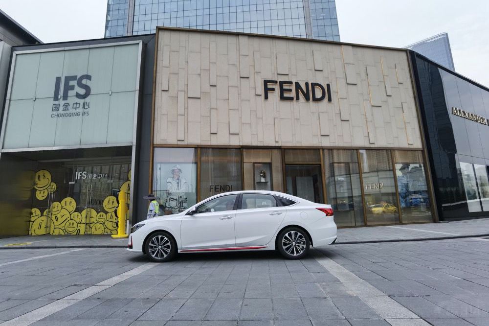 长安CS55PLUS蓝鲸版与锐程CC蓝鲸版上市 长安CS55PLUS蓝鲸版与锐程CC蓝鲸版上市