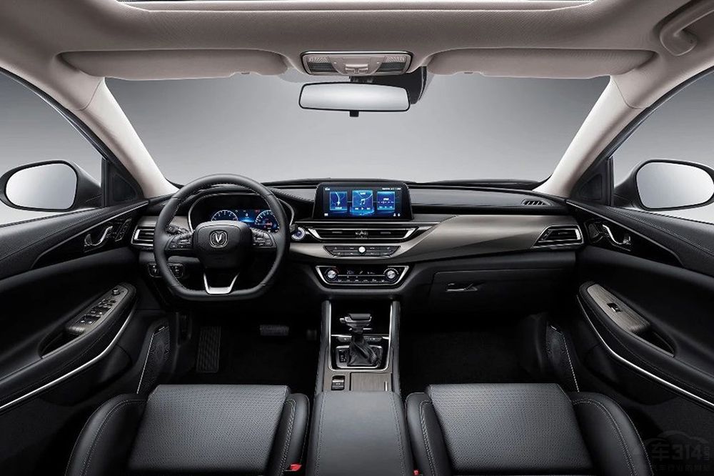 长安CS55PLUS蓝鲸版与锐程CC蓝鲸版上市 长安CS55PLUS蓝鲸版与锐程CC蓝鲸版上市