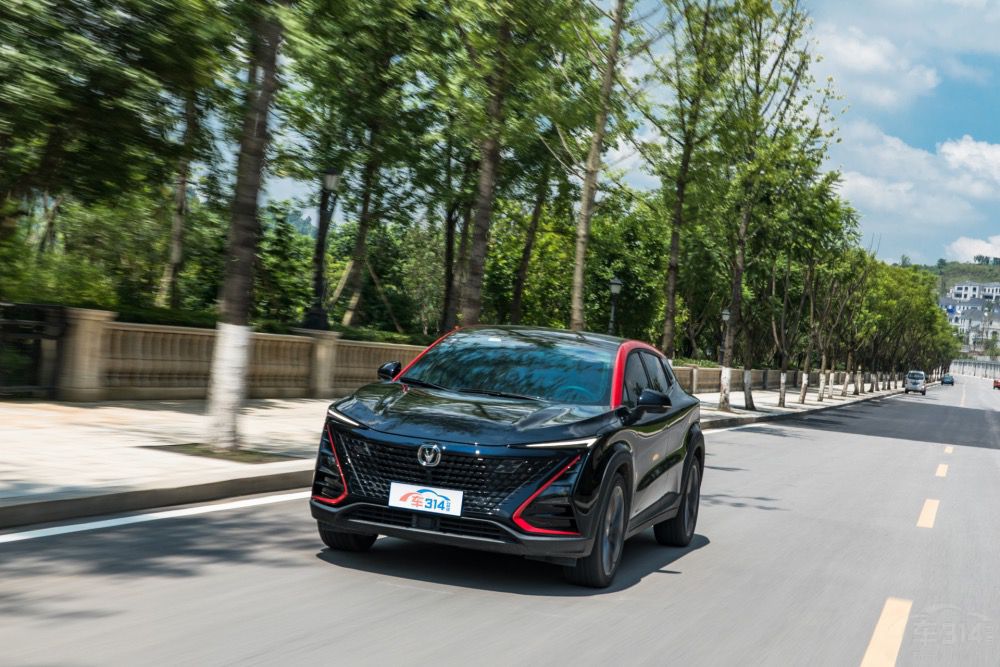 长安UNI系列第二款新车型细节图曝光 长安UNI系列第二款新车型细节图曝光