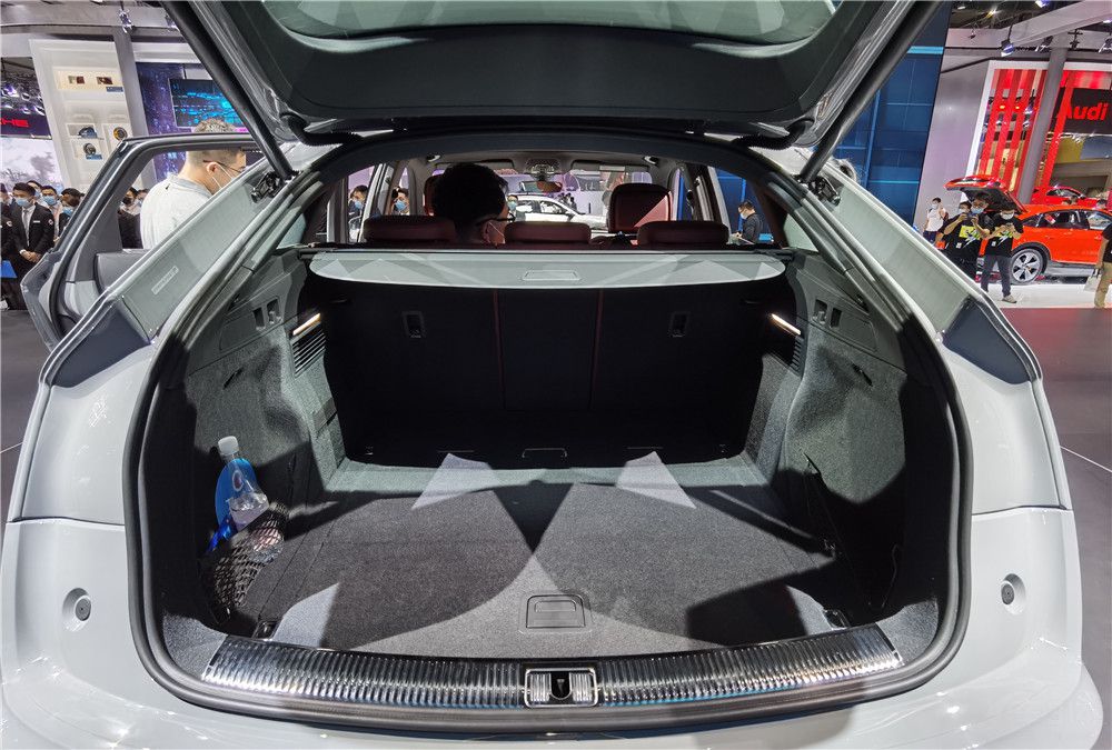 2020ݳչµQ5L Sportbackͦ˧