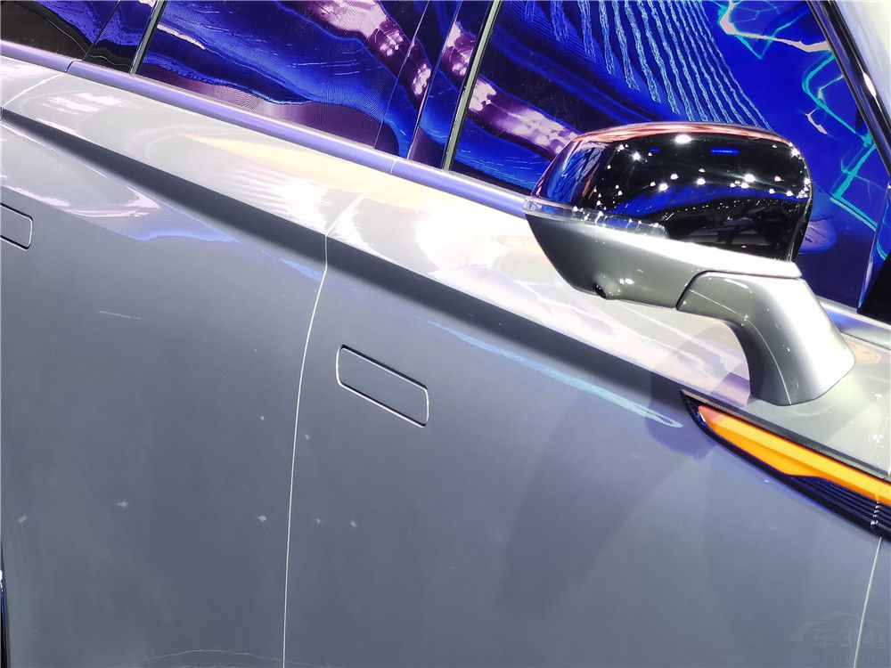 ϺչȫSUV XỴ