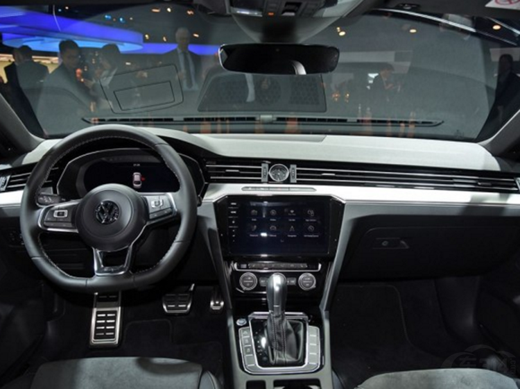 大众Arton内饰.png