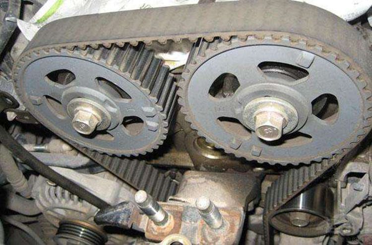 漏油、异响天冷爱车故障频发 盘点常见病!