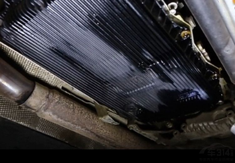 ���������©�ͳ�ͨ�� 3ϵ/5ϵ�׷����У�