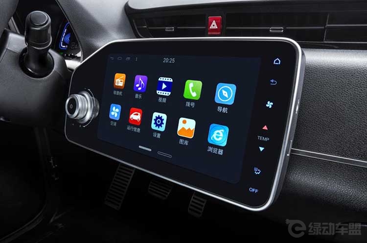 众泰E200 Pro四大升级 超越年轻用户期望