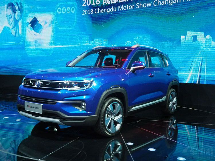 2018�ɶ���չ������CS35 PLUSȫ������