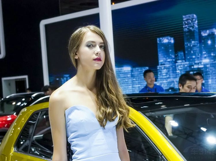 2018�ɶ���չ��������еĳ�ģ���ڡ�� 