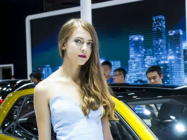 2018�ɶ���չ��������еĳ�ģ���ڡ�� 