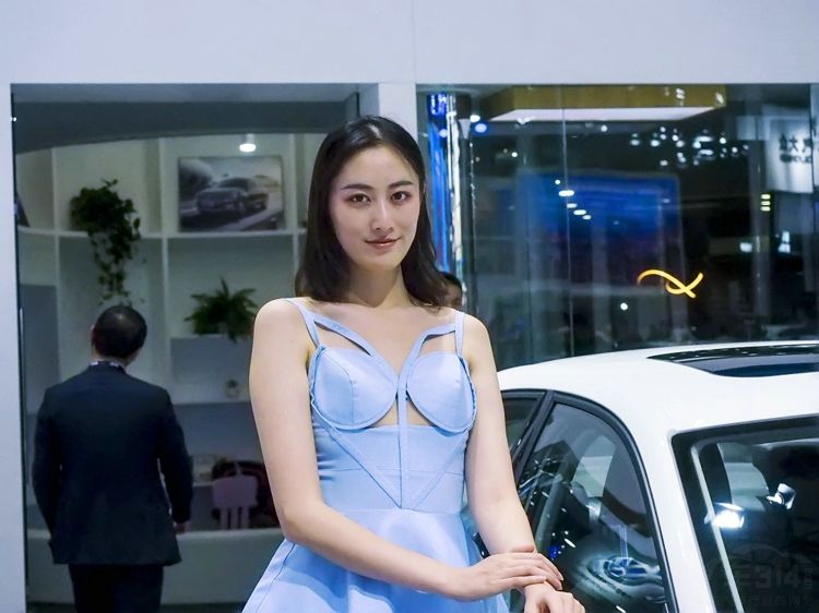 2018�ɶ���չ��������еĳ�ģ���ڡ�� 