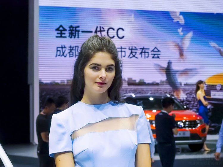 2018�ɶ���չ �㲻�ܴ����ĺ�����Ů��ģ