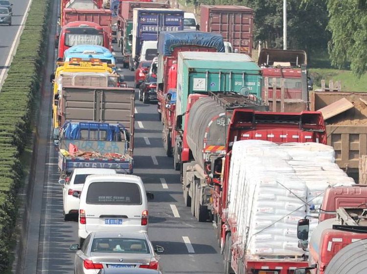 十一国庆高速最堵路段诞生:堵了113小时 十一国庆高速最堵路段诞生:堵了113小时