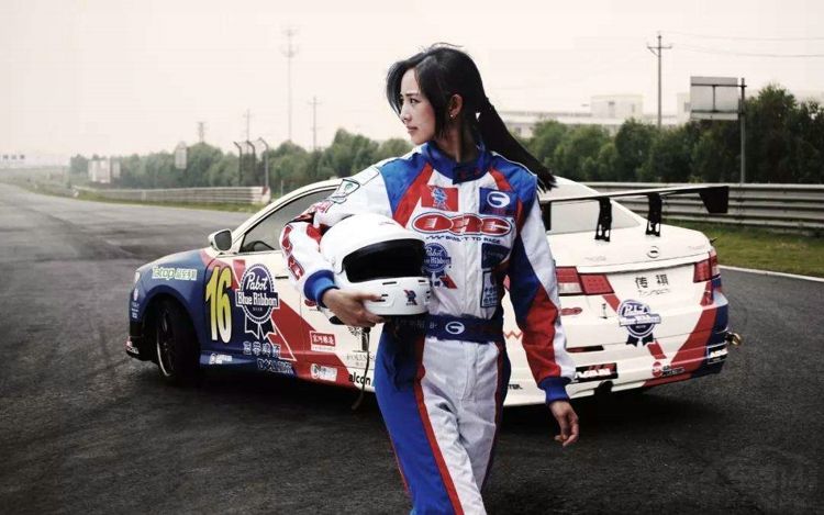 ������׹���� Ϊ�δ��ָ������Ů˾��