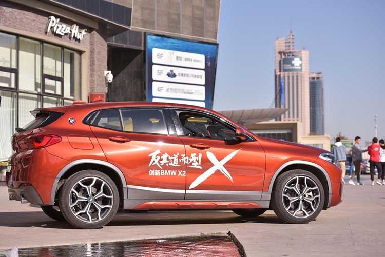 ʯ��ׯ����BMW X2�ſ�Ѳ�λ�ɹ��ٰ�