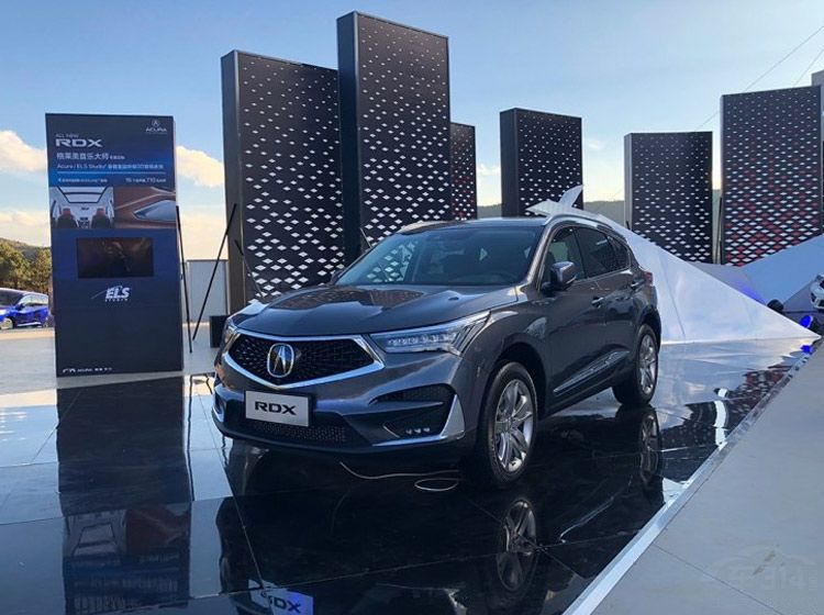 ���ݳ�չ�ذ�SUV�³� �ܶ���ҲҪȥ����