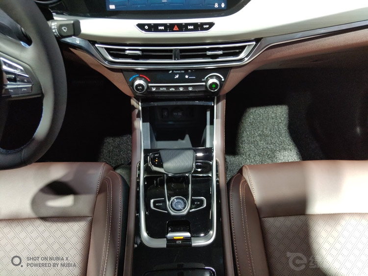 10�򼶾�Ʒ �����ݶ�EV460������ݳ�չ