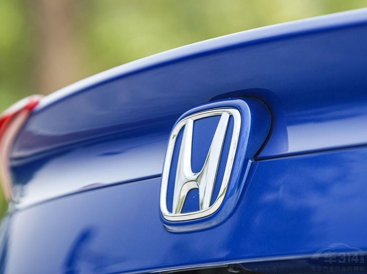 入冬后本田再现机油增多 入冬后本田再现机油增多 召回方案无效?