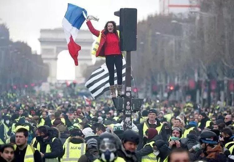 �������豩�� �����ǡ���ƶ�ø����ĸ��ͼ�