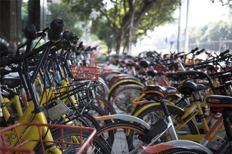 �ĸ￪��40���� ���ǽ�ͨ���ߵ��ݱ�����