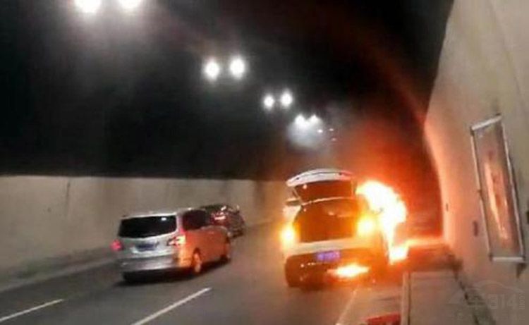 ��ʻ�еı������ ���ǻ��͸���ôΣ�գ�